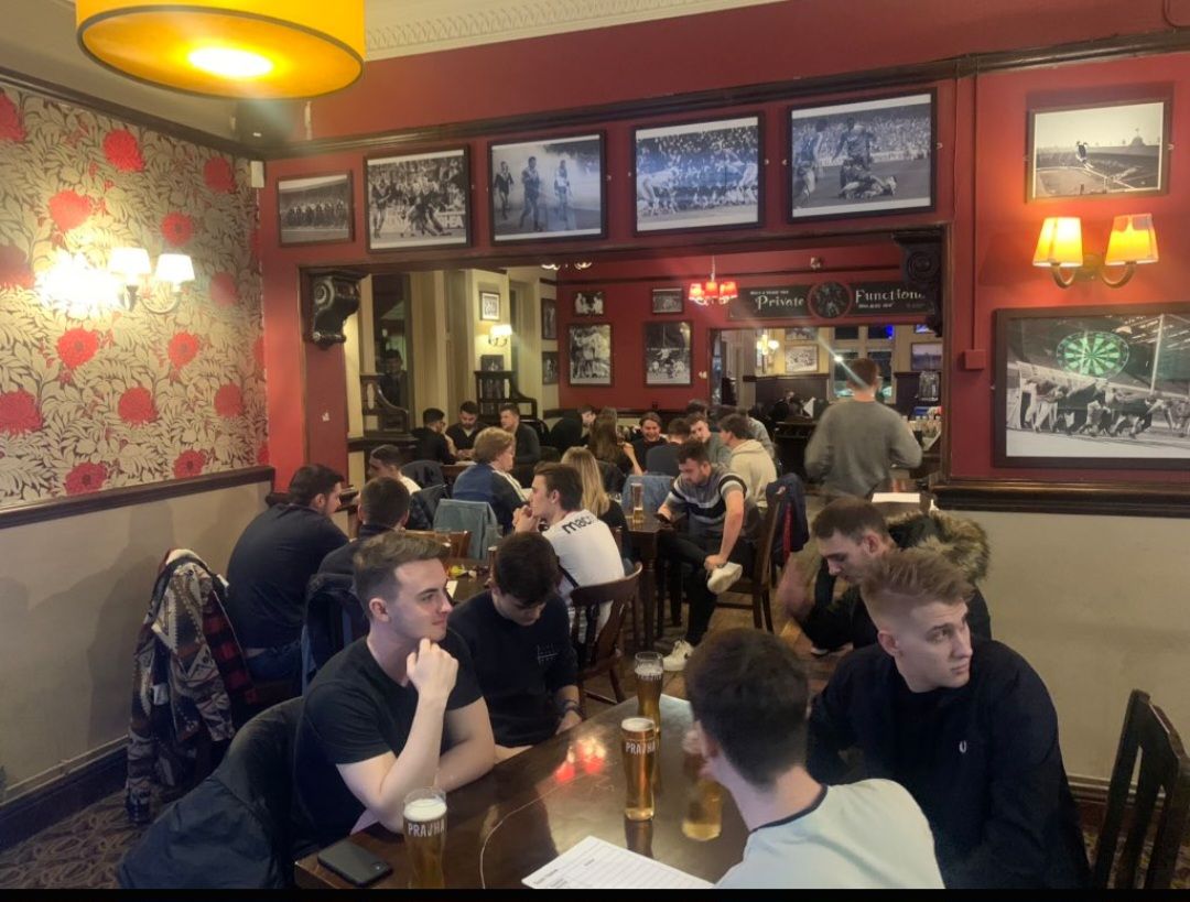 pub event image